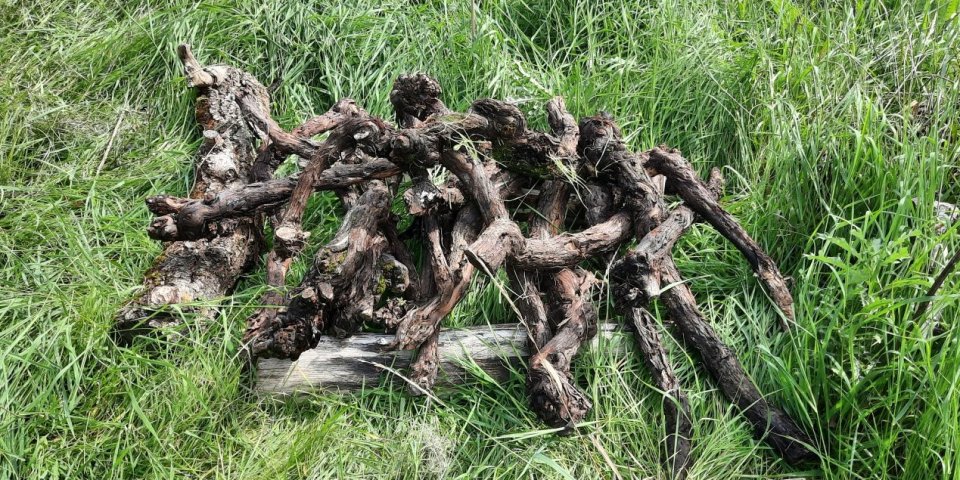 Unterbau vom Reisighaufen