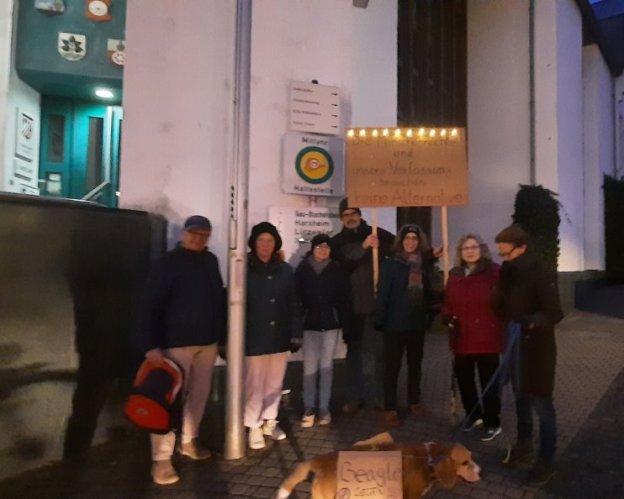 Naturschutzgruppe vorm Rathaus der VG-Bodenheim